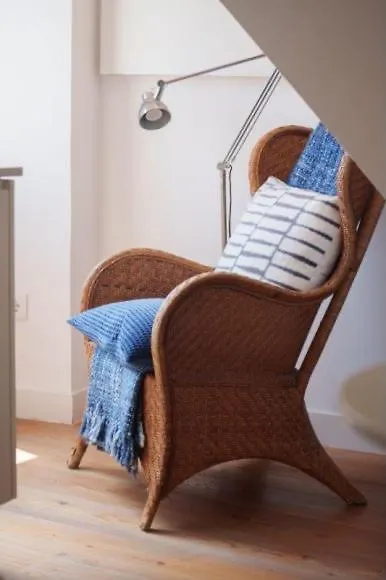Home Sonhos 17 Lisbon 0*,  Portugal